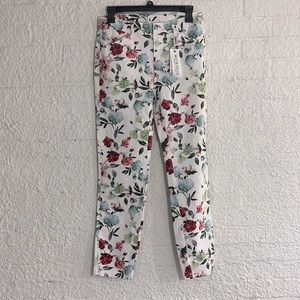NWT Workshop Floral White skinny leg Pants size 4